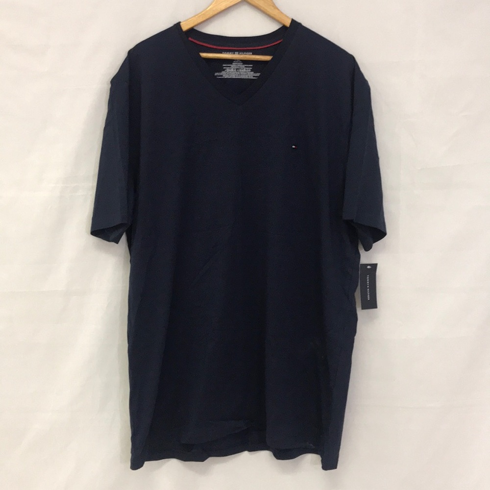 NWT Tommy Hilfiger Men's Flag V Neck Tee (S10)